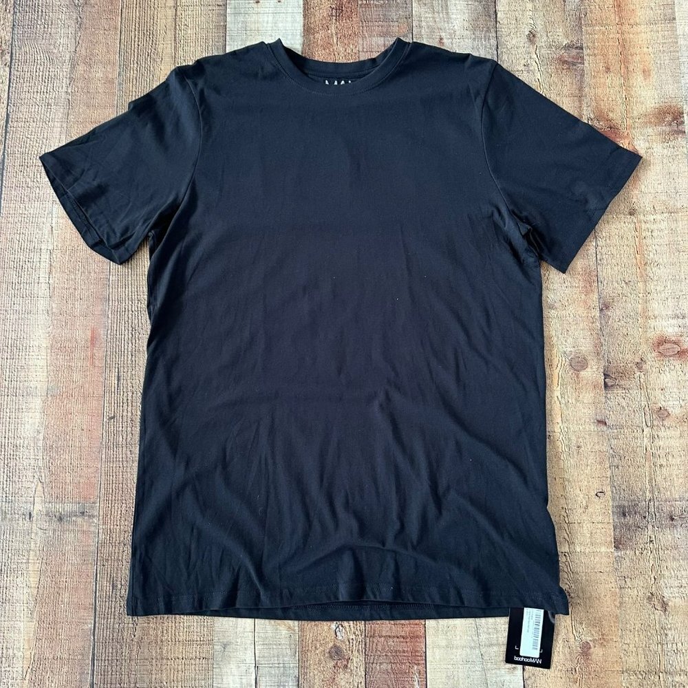 Boohoo Man Longline Dragon Back Print T-shirt in Black and Green -XL